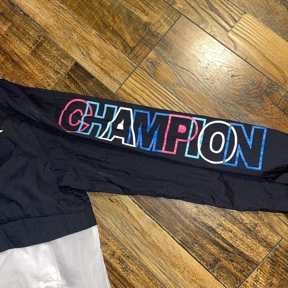 Champion Windbreaker 1/4 Zip‎ Women’s Size Large - Picture 3 of 6